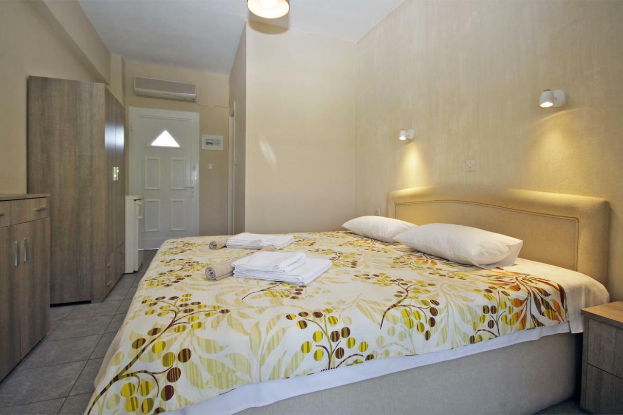 Funbeach Rooms Neos Marmaras Zewnętrze zdjęcie